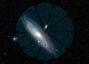 Galaxia de Andrómeda con superposición de DESI