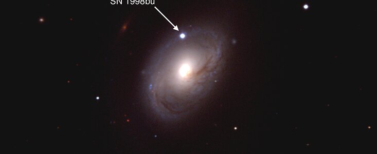 Supernova 1998bu in the nearby spiral galaxy