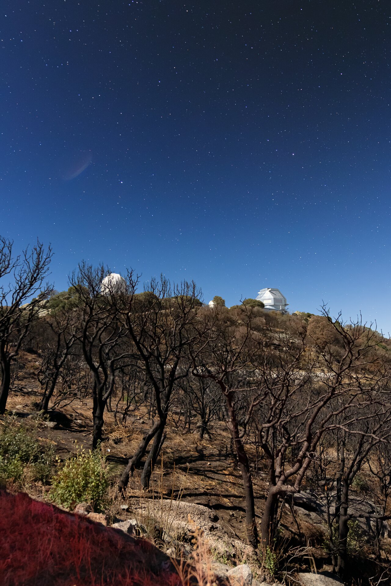 kitt-peak-at-night-noirlab