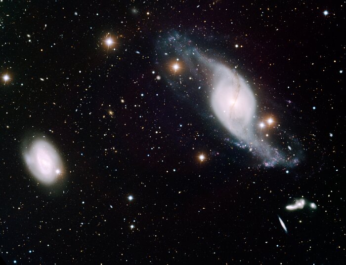 Galaxia Espiral Torcida NGC3718