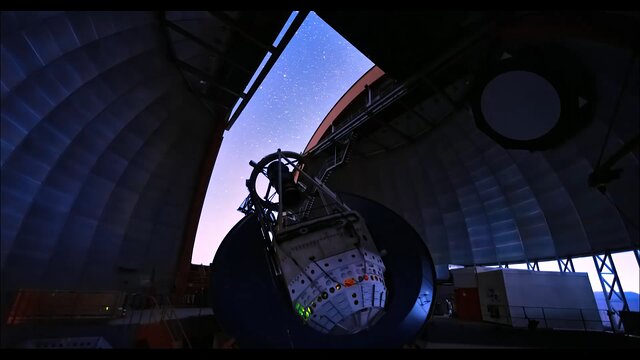 A night with the Víctor M. Blanco 4-meter Telescope