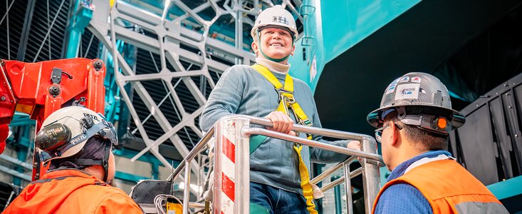 Charles Simonyi recorre el Observatorio Rubin