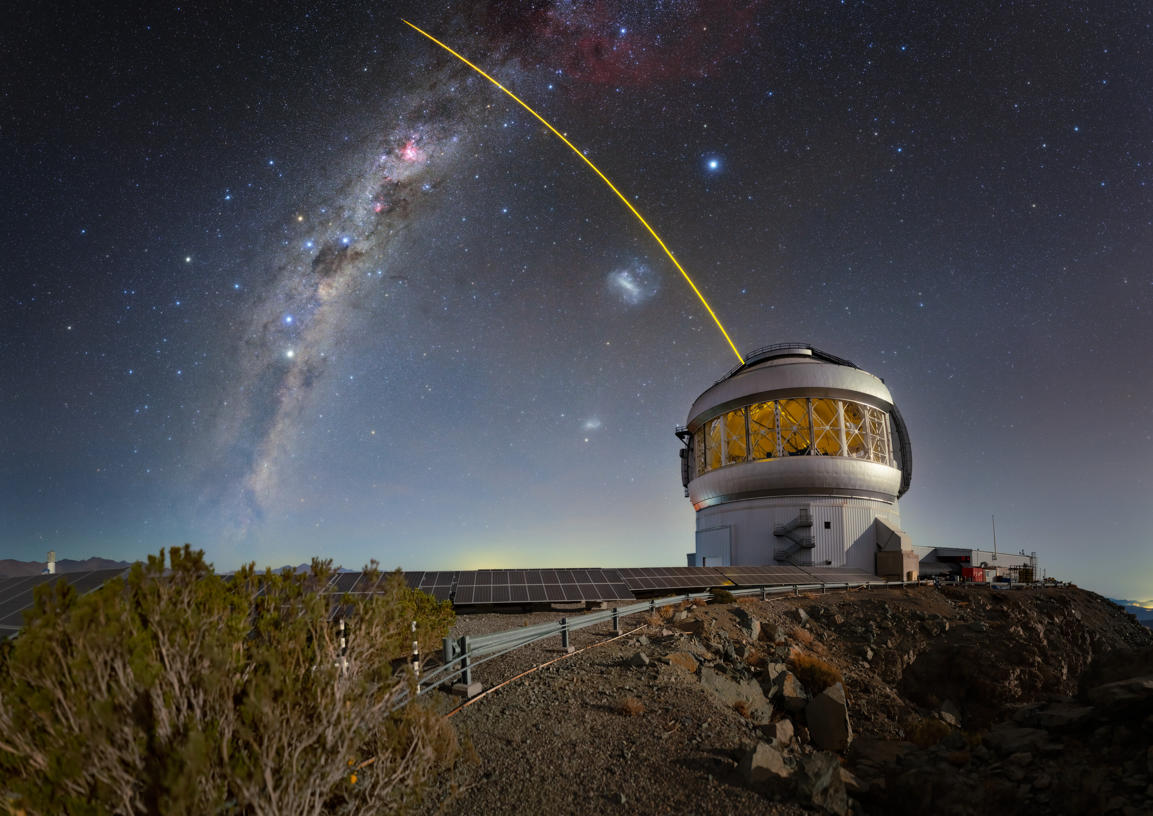 Naviga nell'universo con un puntatore laser astronomico - Polaridad