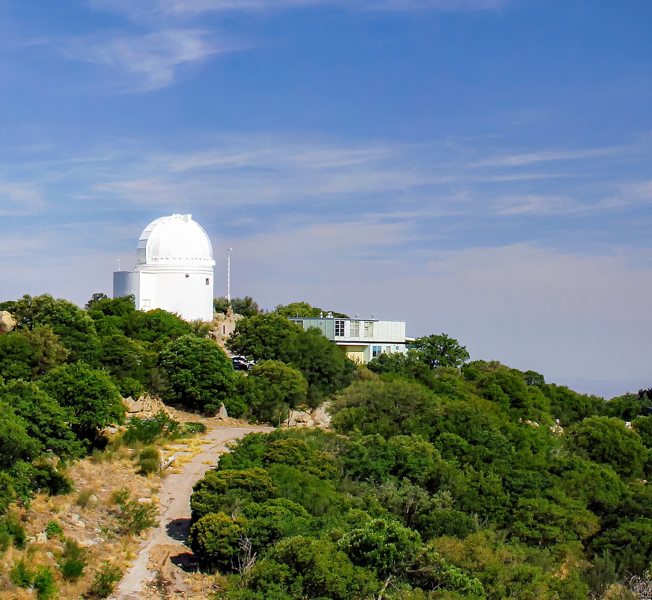 Photograph of UArizona 0.9-meter Spacewatch Telescope 