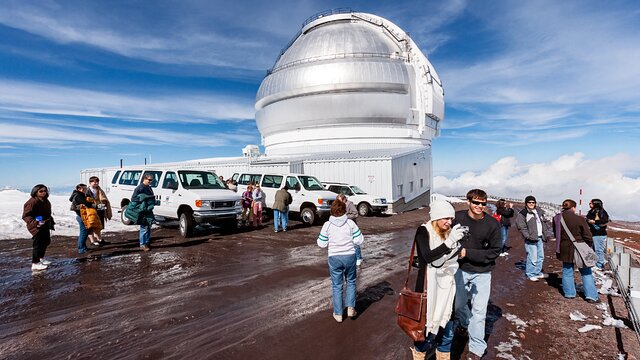 Public Visits to Gemini North telescope