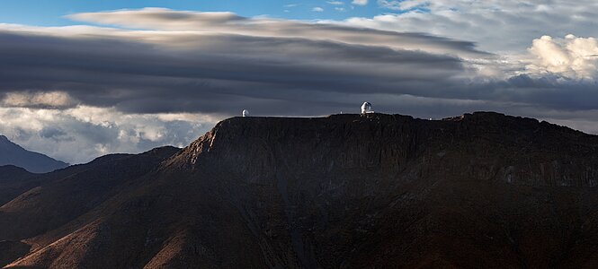 Entre Cerros y Nubes