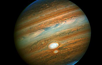 Gemini Captures Close Encounter of Jupiter's Red Spots