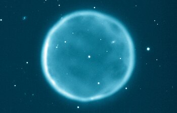 Rare Spherical Planetary Nebula Provides Step Toward Accurate Measurement of Chemical Compositions in Stars