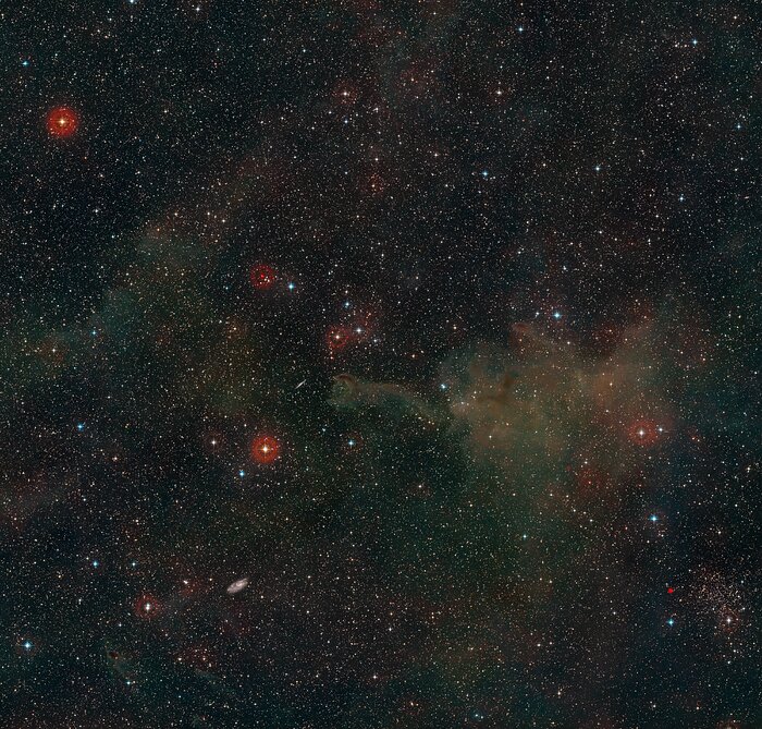 Wide-field view of CG 4