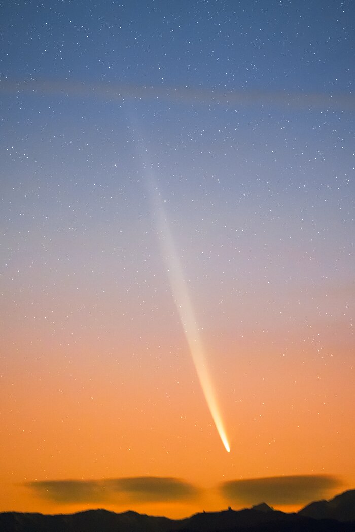 Comet C/2023 A3 (Tsuchinshan–ATLAS)﻿ at dawn over CTIO