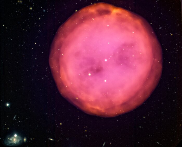 Gemini North image of the planetary nebula M97