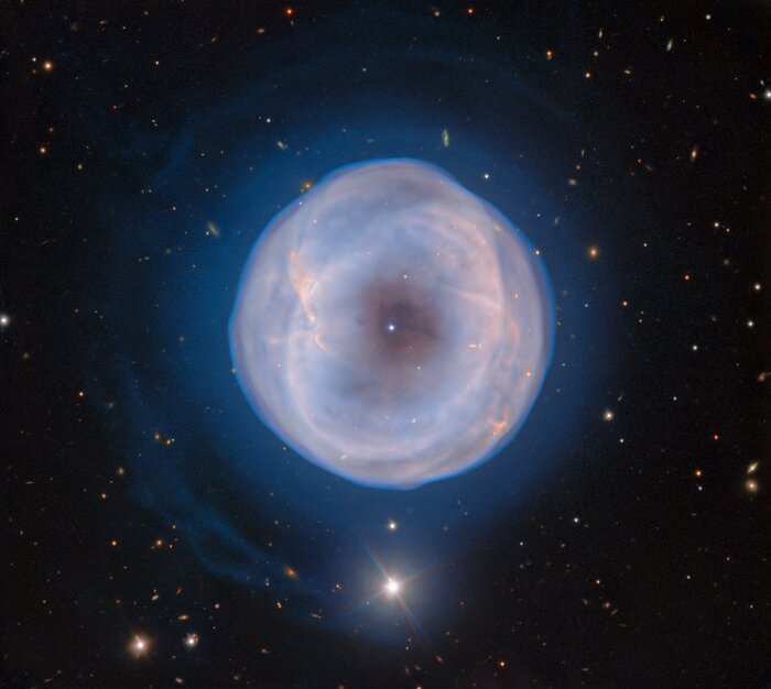 Blooming of the Spare Tyre Nebula