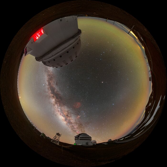 Gemini Norte bajo un manto de luminiscencia nocturna en formato fulldome