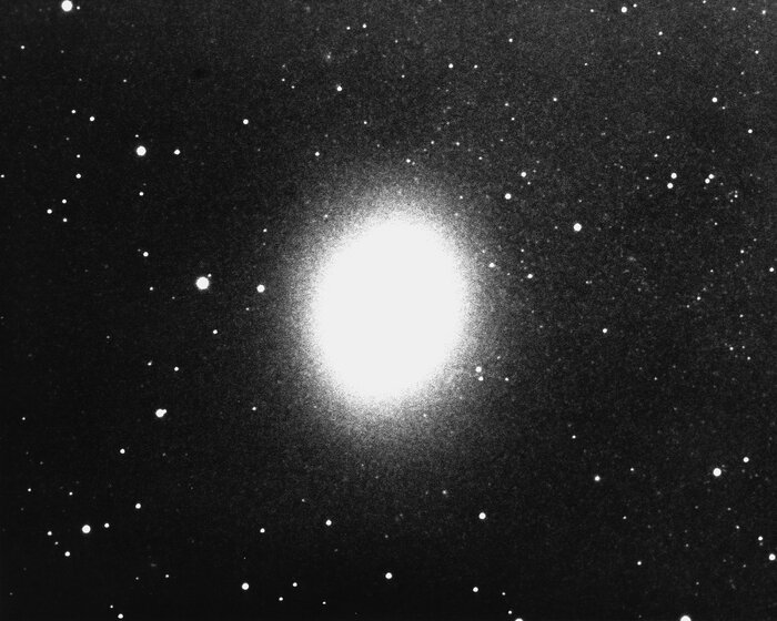 M32, NGC 221
