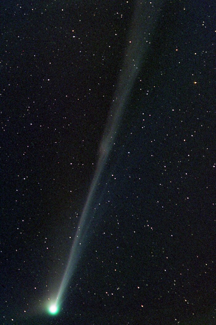 Comet Linear (C/2002 T7)