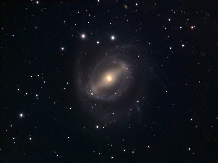 NGC 5850