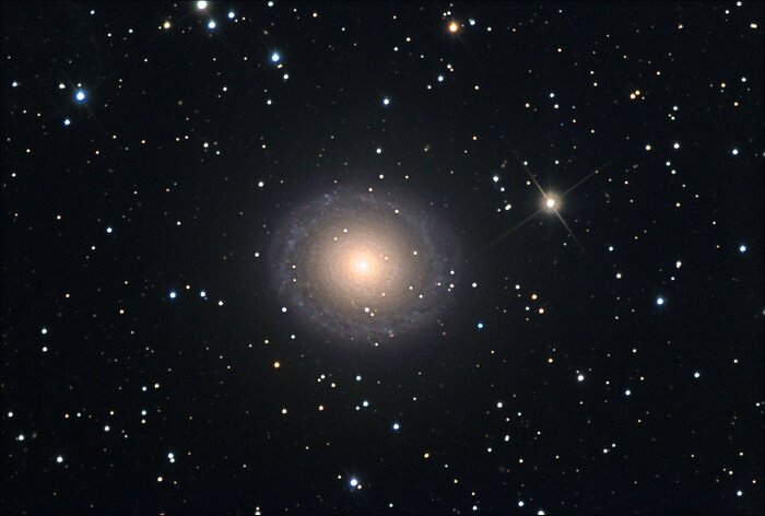 NGC 7217