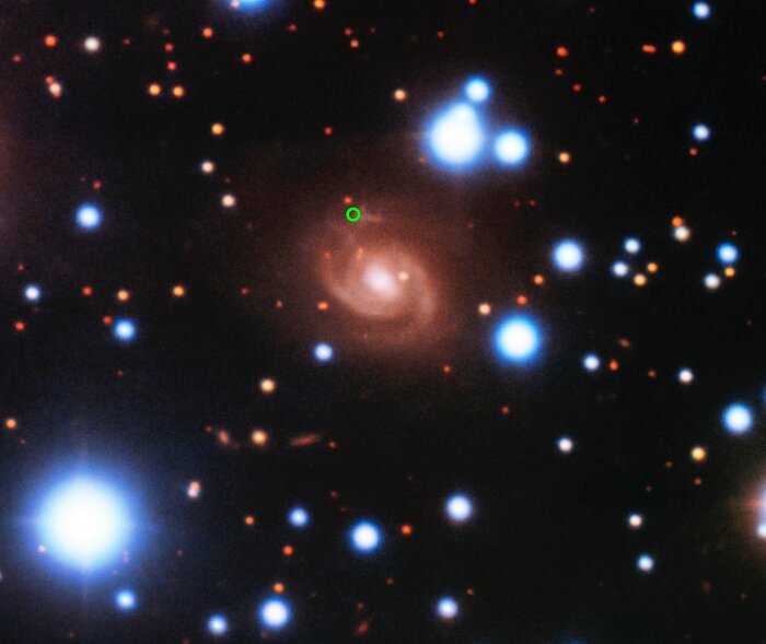 Galaxia Anfitriona de Ráfaga Rápida de Radio 180916 (anotada)