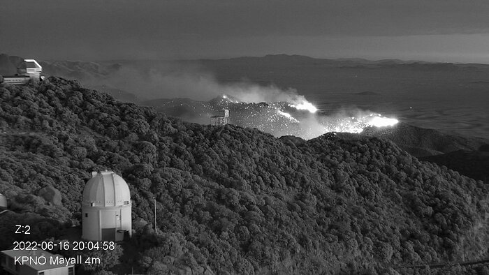 Incendio Contreras alcanza al Observatorio Nacional Kitt Peak