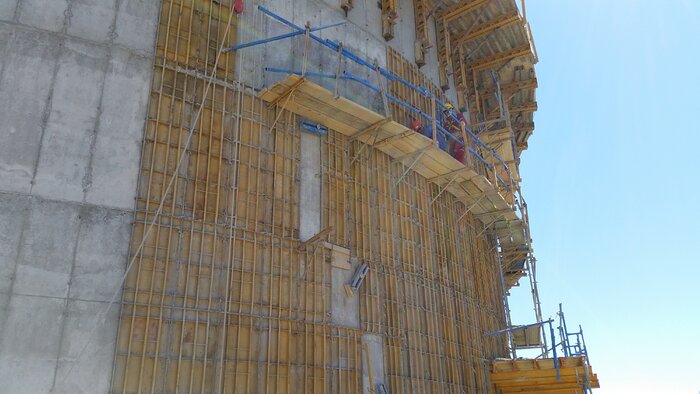 Formwork removal