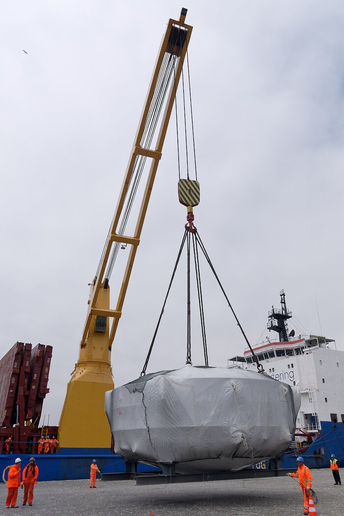 Coating Chamber Arrives in Chile