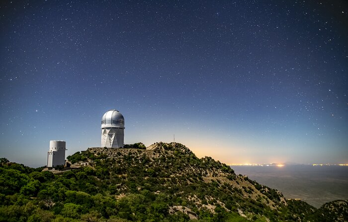 Kitt Peak National Observatory at night