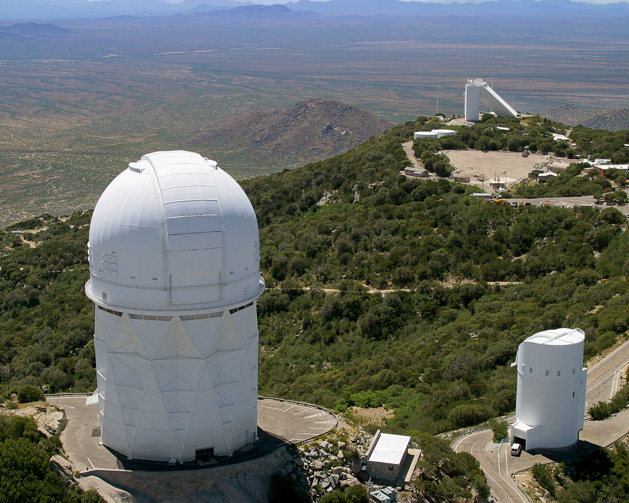 Aerial photography of Kitt Peak National Observatory, 13 June 2003 ...