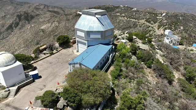 WIYN 3.5-meter telescope at KPNO