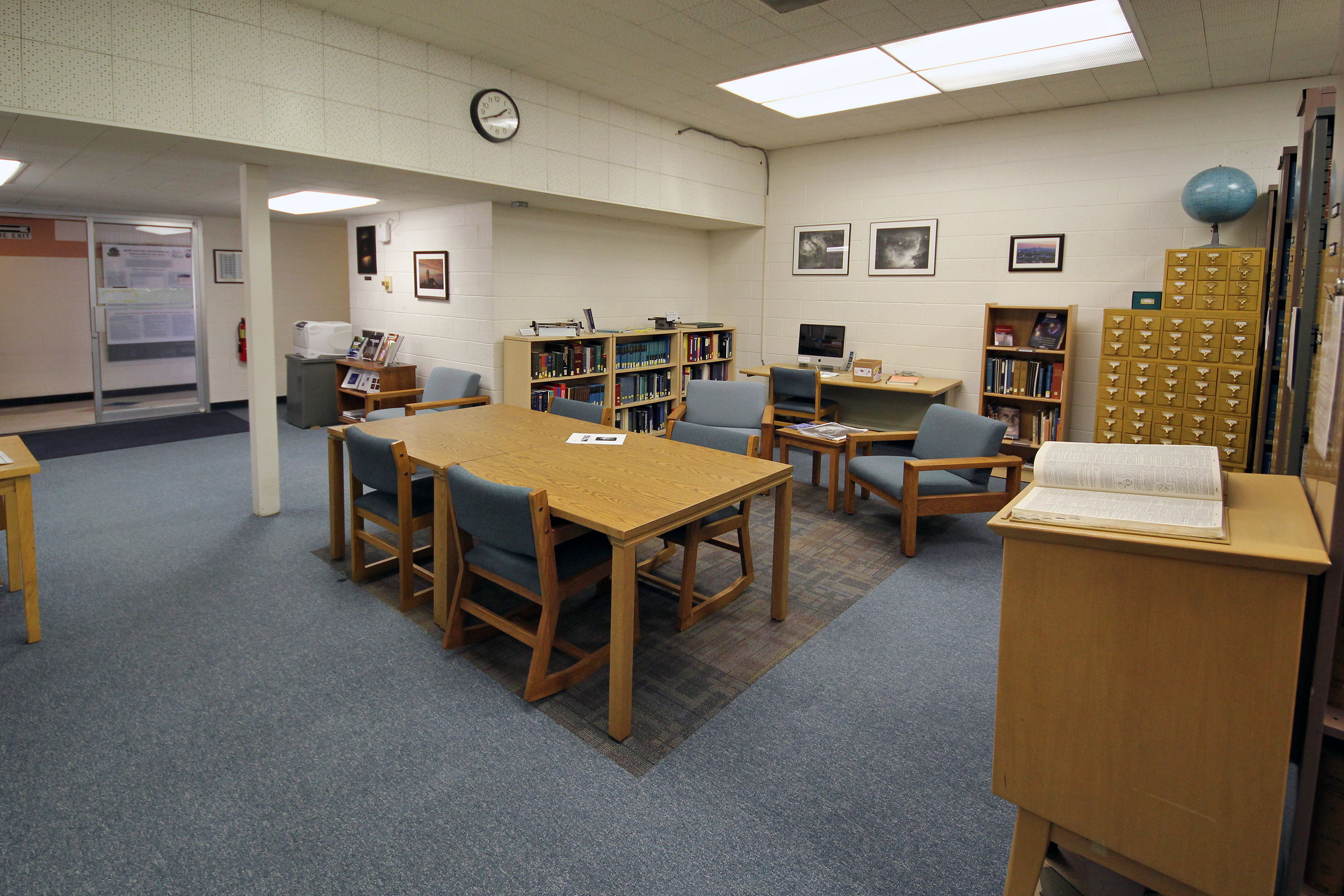 NOAO Library Entrance